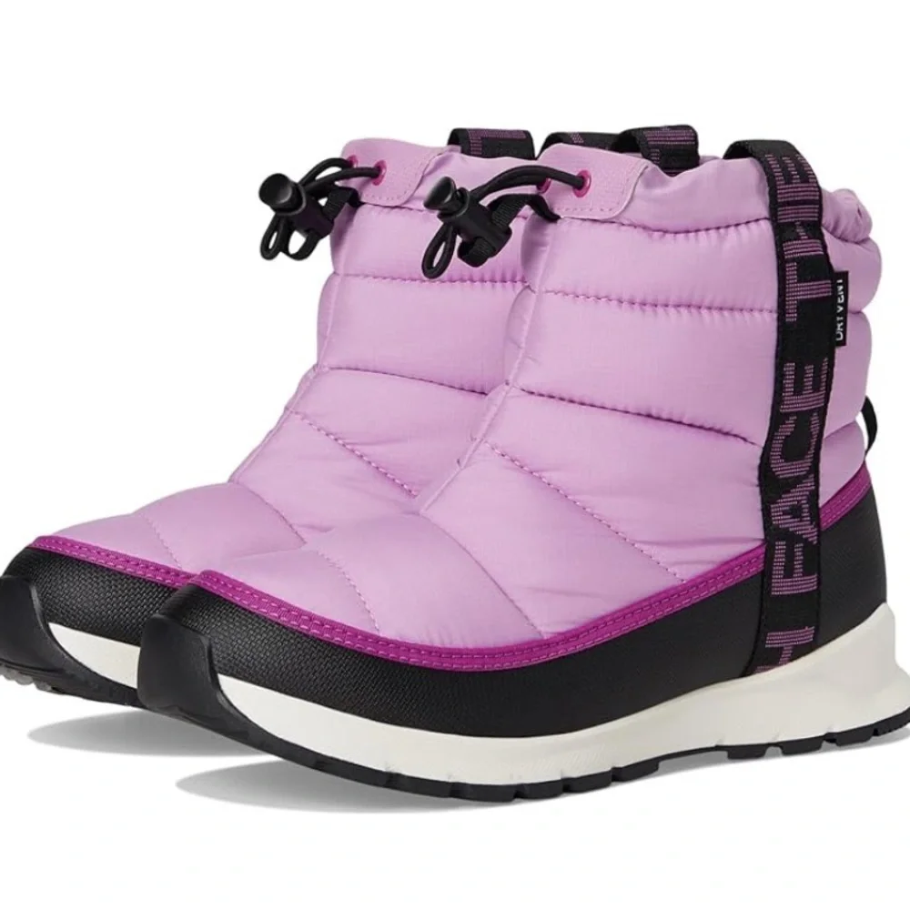The North Face Thermoball Pull-On Waterproof Snow Boot Youth Size 7 (NWOT)